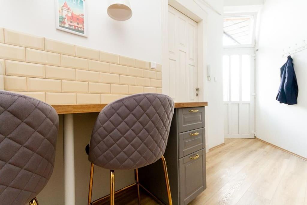 Historic Charm On Dohany Street By Newave Budapest Exteriör bild